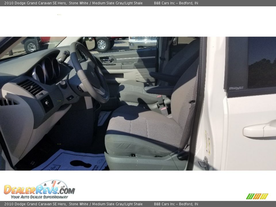 2010 Dodge Grand Caravan SE Hero Stone White / Medium Slate Gray/Light Shale Photo #10