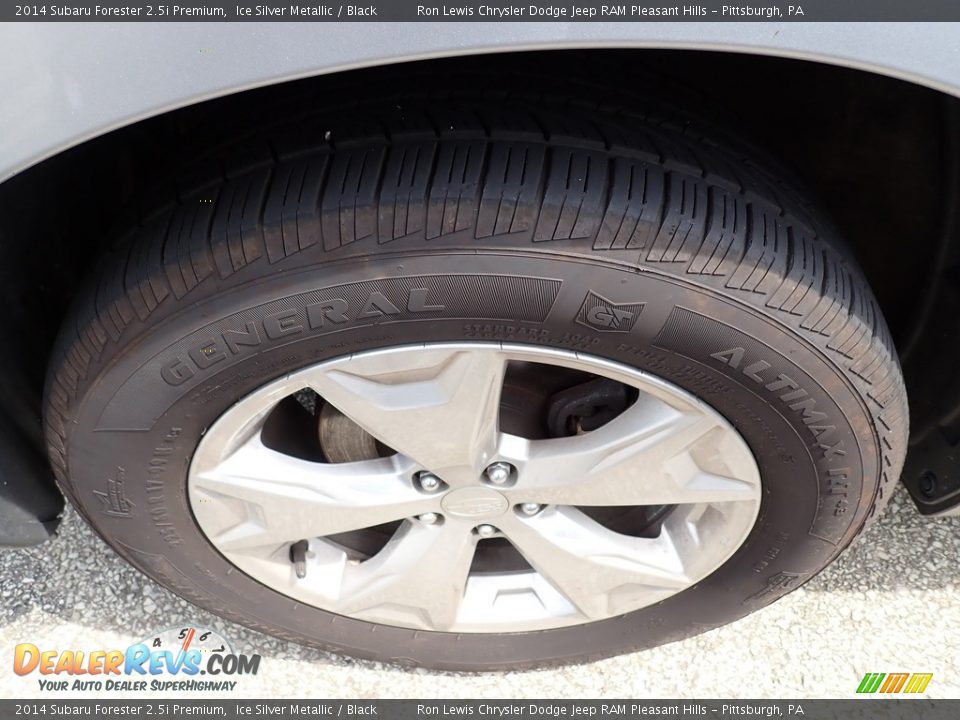 2014 Subaru Forester 2.5i Premium Ice Silver Metallic / Black Photo #2