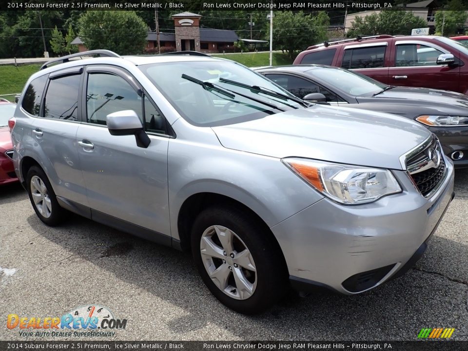 Front 3/4 View of 2014 Subaru Forester 2.5i Premium Photo #5