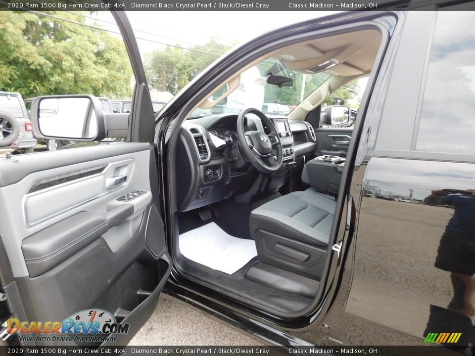 2020 Ram 1500 Big Horn Crew Cab 4x4 Diamond Black Crystal Pearl / Black/Diesel Gray Photo #7