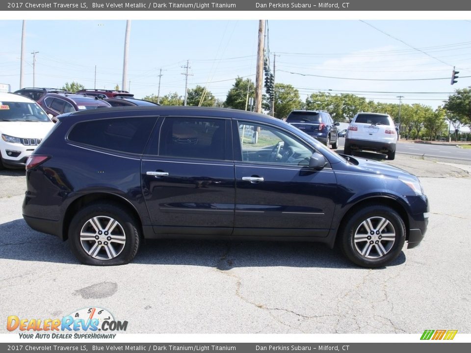 2017 Chevrolet Traverse LS Blue Velvet Metallic / Dark Titanium/Light Titanium Photo #4