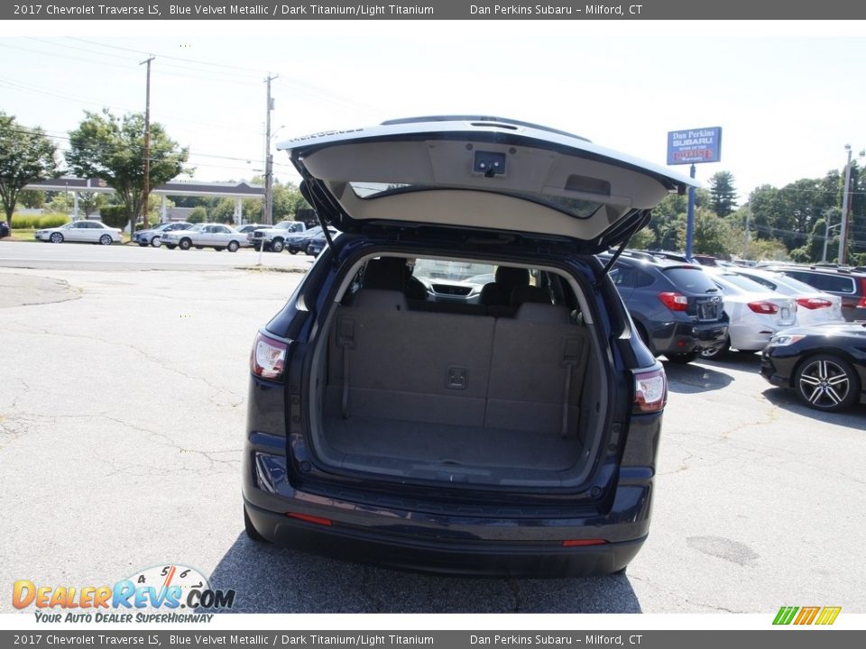 2017 Chevrolet Traverse LS Blue Velvet Metallic / Dark Titanium/Light Titanium Photo #12