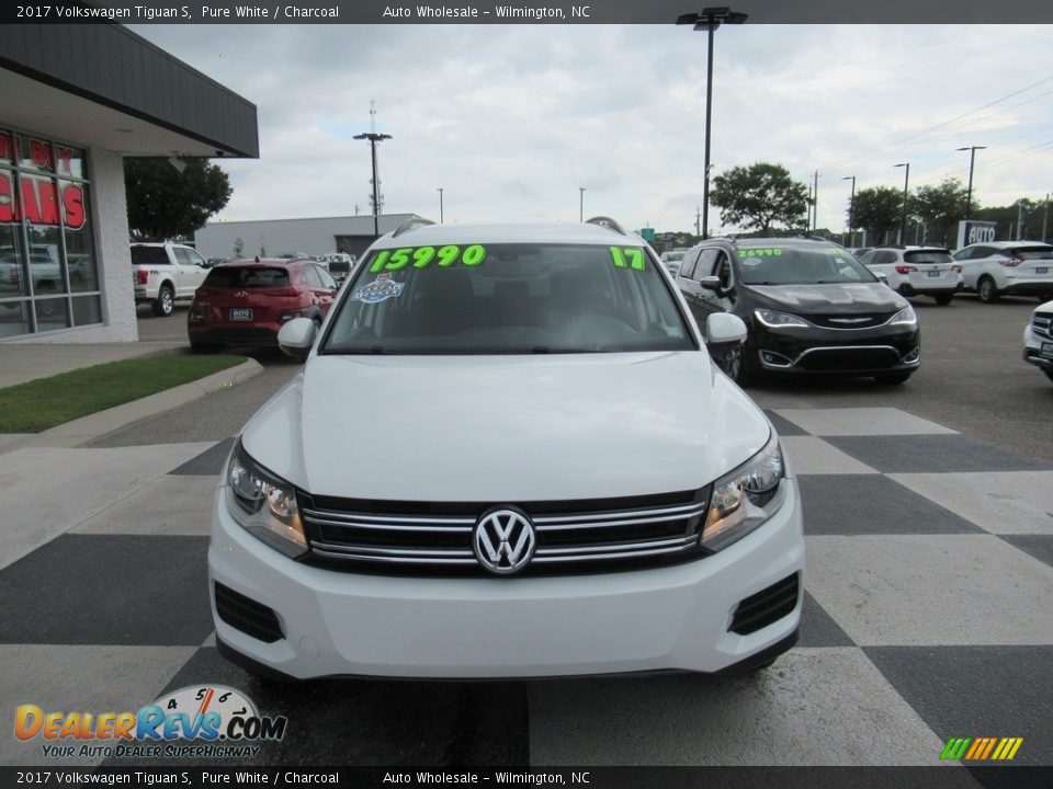 2017 Volkswagen Tiguan S Pure White / Charcoal Photo #2