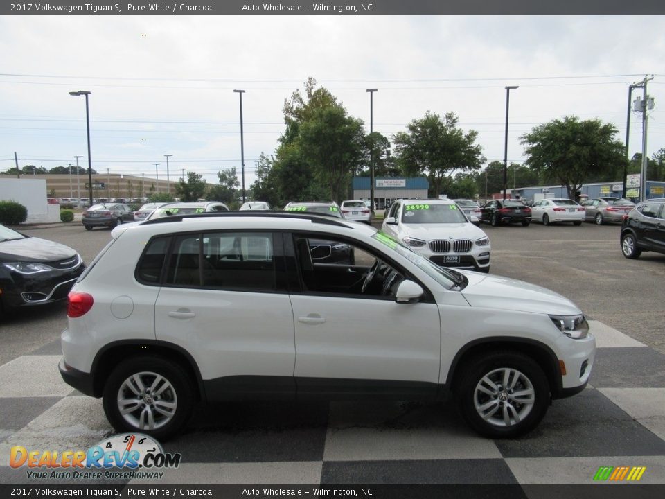 2017 Volkswagen Tiguan S Pure White / Charcoal Photo #3
