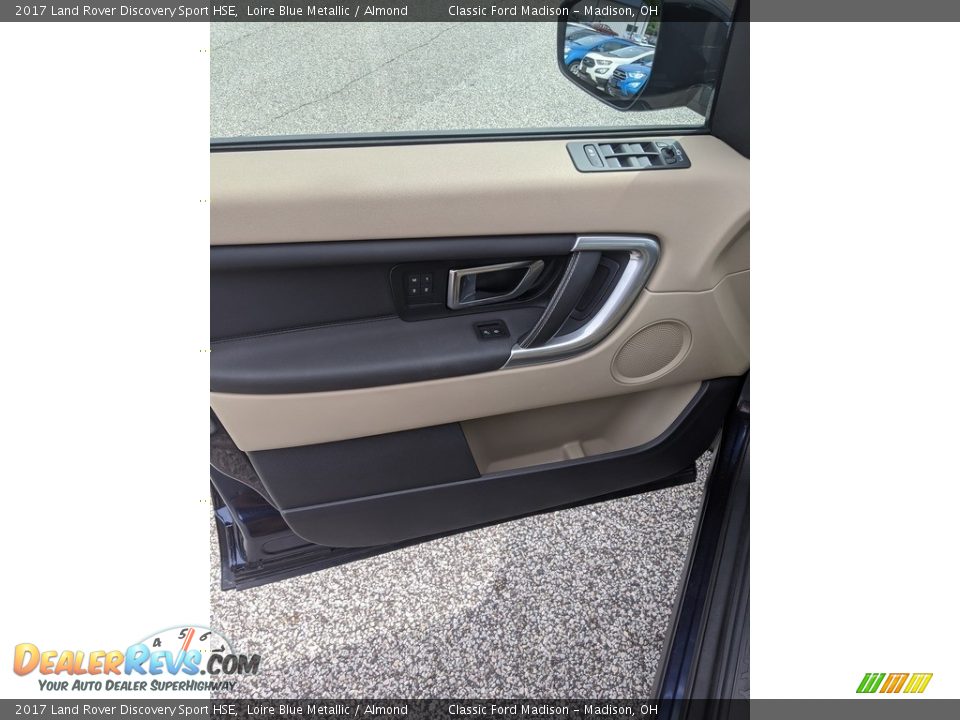 2017 Land Rover Discovery Sport HSE Loire Blue Metallic / Almond Photo #12