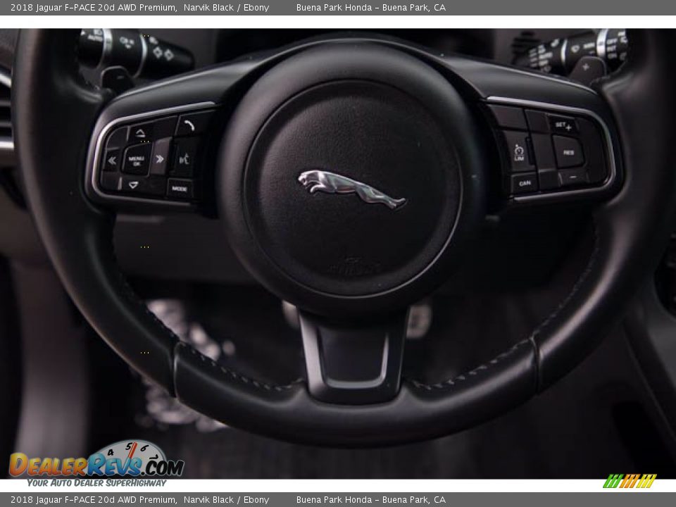 2018 Jaguar F-PACE 20d AWD Premium Steering Wheel Photo #15