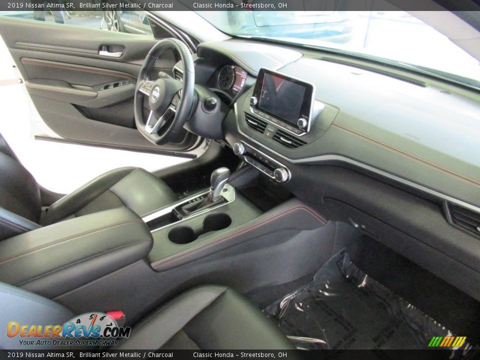 Dashboard of 2019 Nissan Altima SR Photo #15