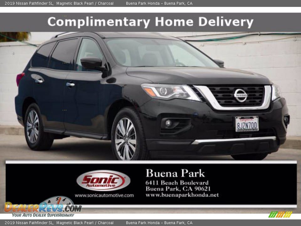 2019 Nissan Pathfinder SL Magnetic Black Pearl / Charcoal Photo #1