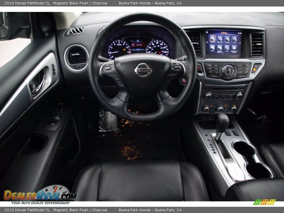 2019 Nissan Pathfinder SL Magnetic Black Pearl / Charcoal Photo #5