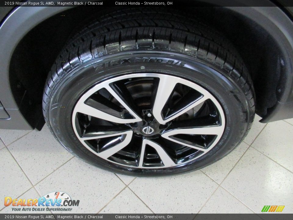 2019 Nissan Rogue SL AWD Magnetic Black / Charcoal Photo #11