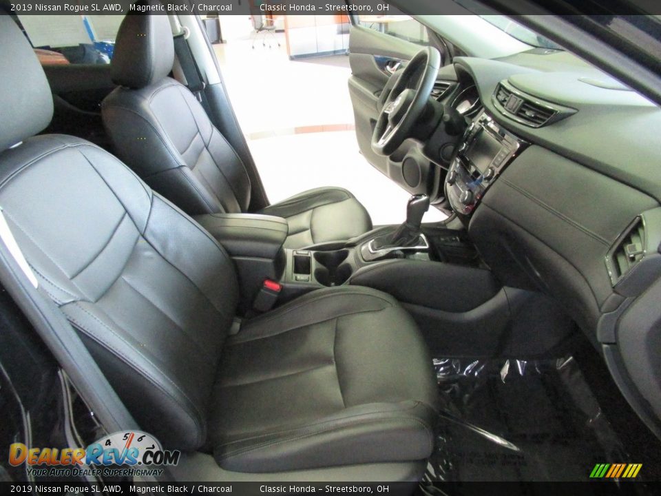 2019 Nissan Rogue SL AWD Magnetic Black / Charcoal Photo #16