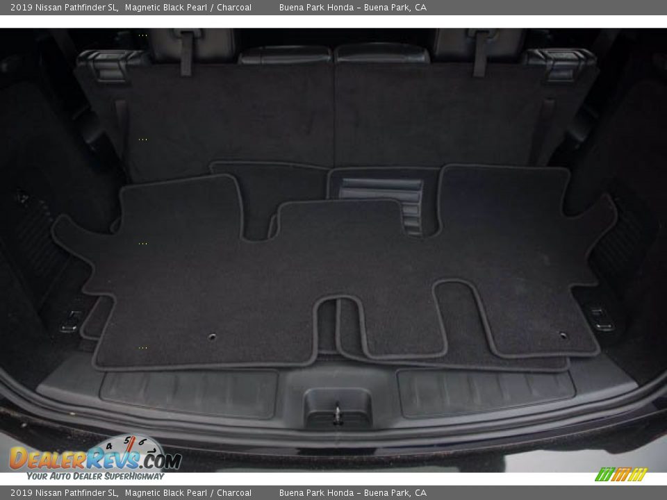 2019 Nissan Pathfinder SL Magnetic Black Pearl / Charcoal Photo #19