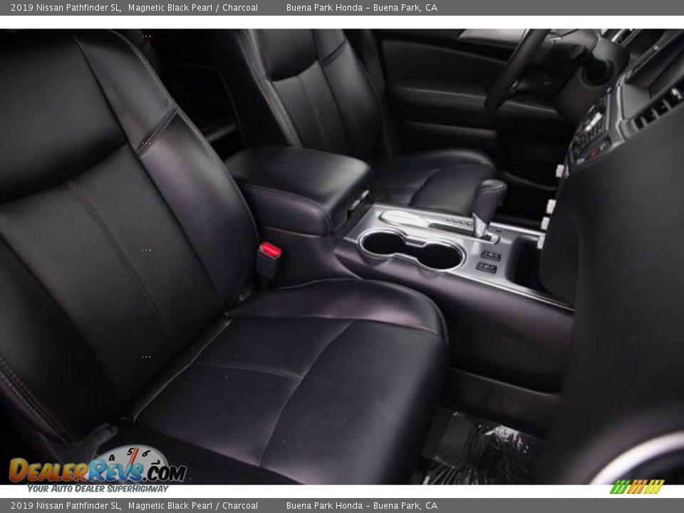 2019 Nissan Pathfinder SL Magnetic Black Pearl / Charcoal Photo #24