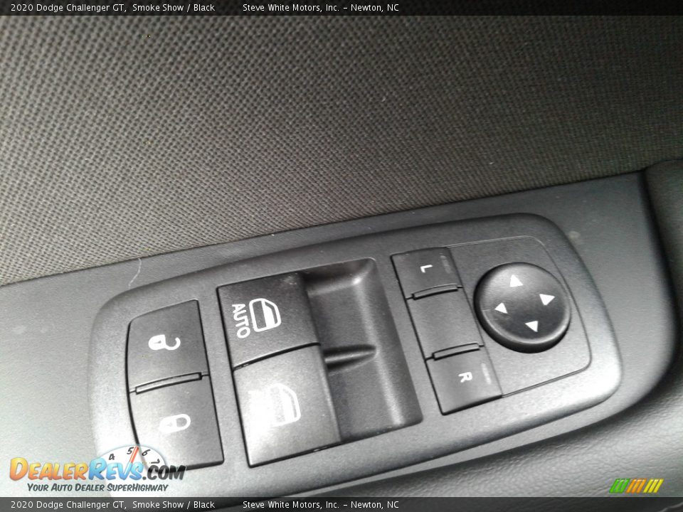Controls of 2020 Dodge Challenger GT Photo #11