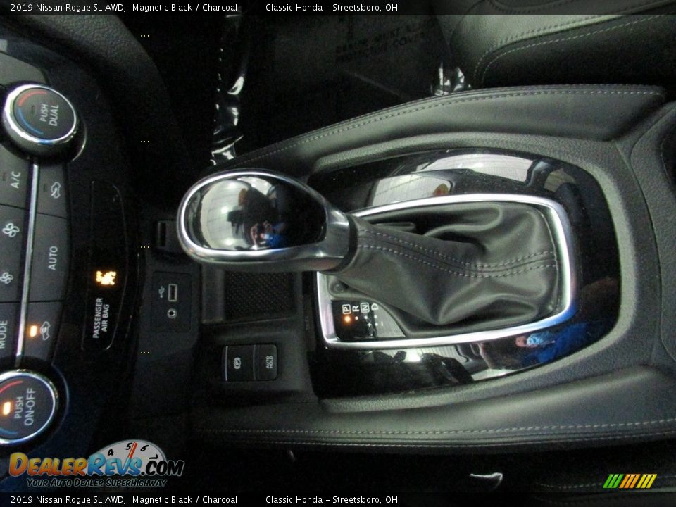2019 Nissan Rogue SL AWD Magnetic Black / Charcoal Photo #33