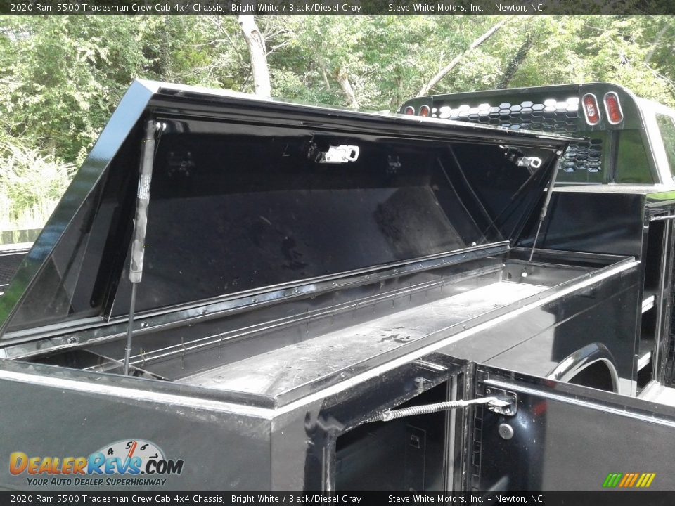2020 Ram 5500 Tradesman Crew Cab 4x4 Chassis Bright White / Black/Diesel Gray Photo #9