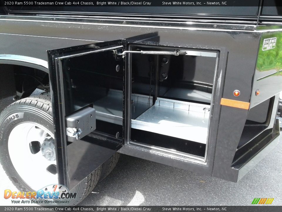2020 Ram 5500 Tradesman Crew Cab 4x4 Chassis Bright White / Black/Diesel Gray Photo #16
