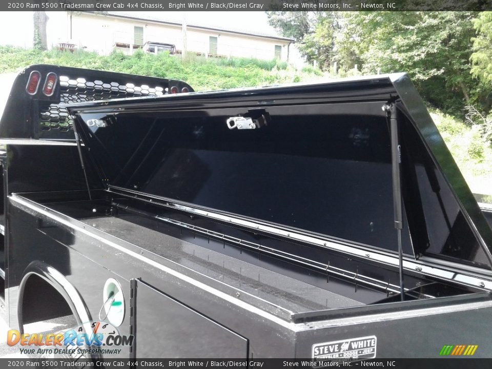 2020 Ram 5500 Tradesman Crew Cab 4x4 Chassis Bright White / Black/Diesel Gray Photo #17