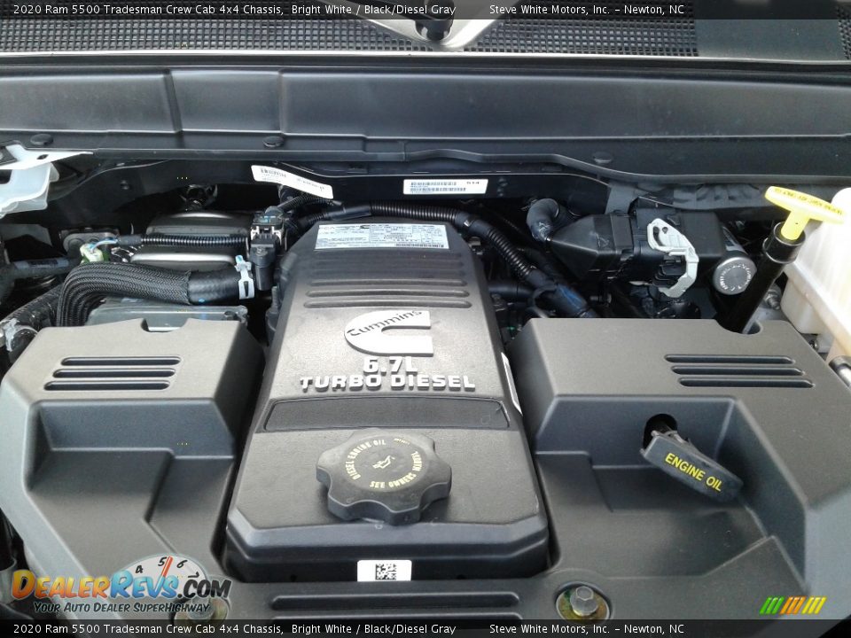 2020 Ram 5500 Tradesman Crew Cab 4x4 Chassis Bright White / Black/Diesel Gray Photo #19