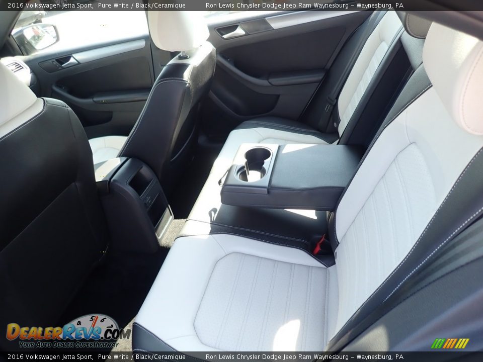 Rear Seat of 2016 Volkswagen Jetta Sport Photo #12