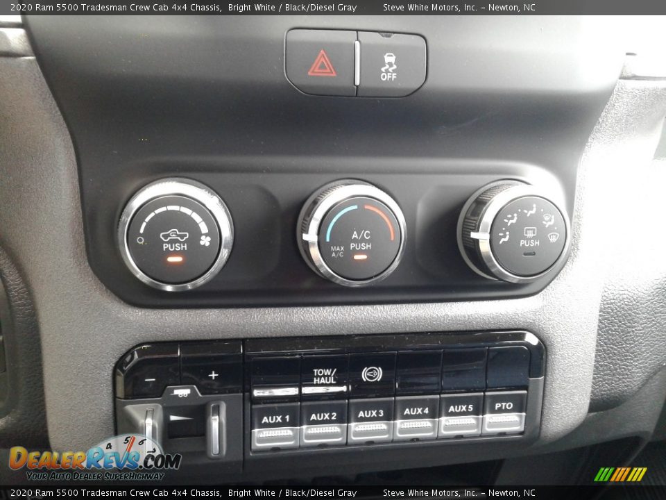 2020 Ram 5500 Tradesman Crew Cab 4x4 Chassis Bright White / Black/Diesel Gray Photo #32