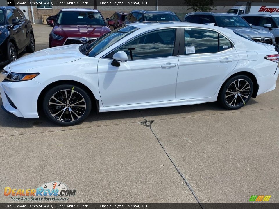 2020 Toyota Camry SE AWD Super White / Black Photo #1