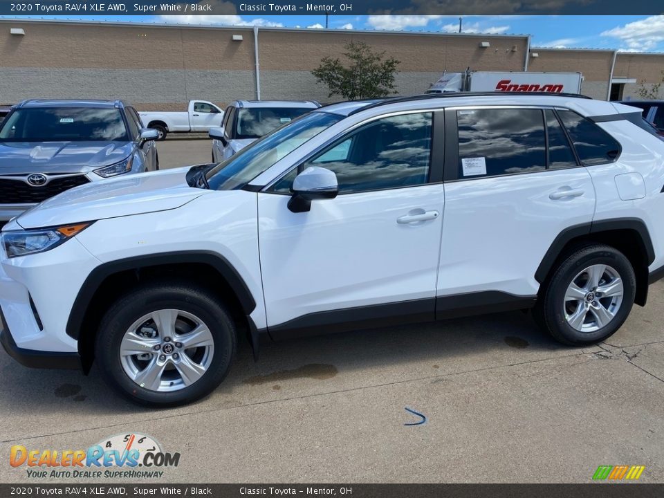 2020 Toyota RAV4 XLE AWD Super White / Black Photo #1