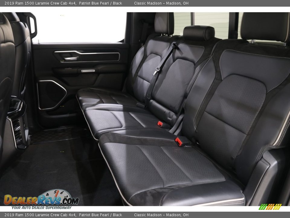 2019 Ram 1500 Laramie Crew Cab 4x4 Patriot Blue Pearl / Black Photo #17