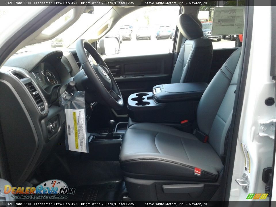 2020 Ram 3500 Tradesman Crew Cab 4x4 Bright White / Black/Diesel Gray Photo #10