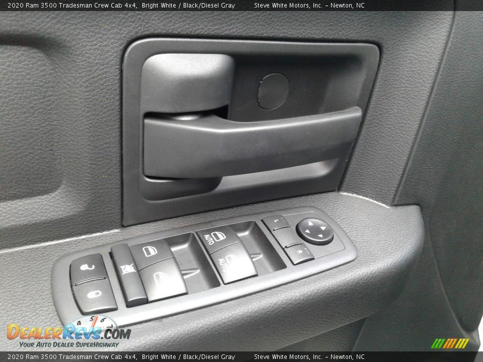 2020 Ram 3500 Tradesman Crew Cab 4x4 Bright White / Black/Diesel Gray Photo #11