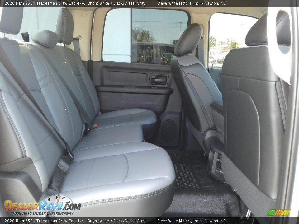 2020 Ram 3500 Tradesman Crew Cab 4x4 Bright White / Black/Diesel Gray Photo #14