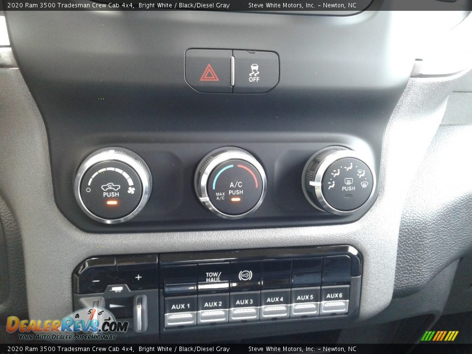 2020 Ram 3500 Tradesman Crew Cab 4x4 Bright White / Black/Diesel Gray Photo #22