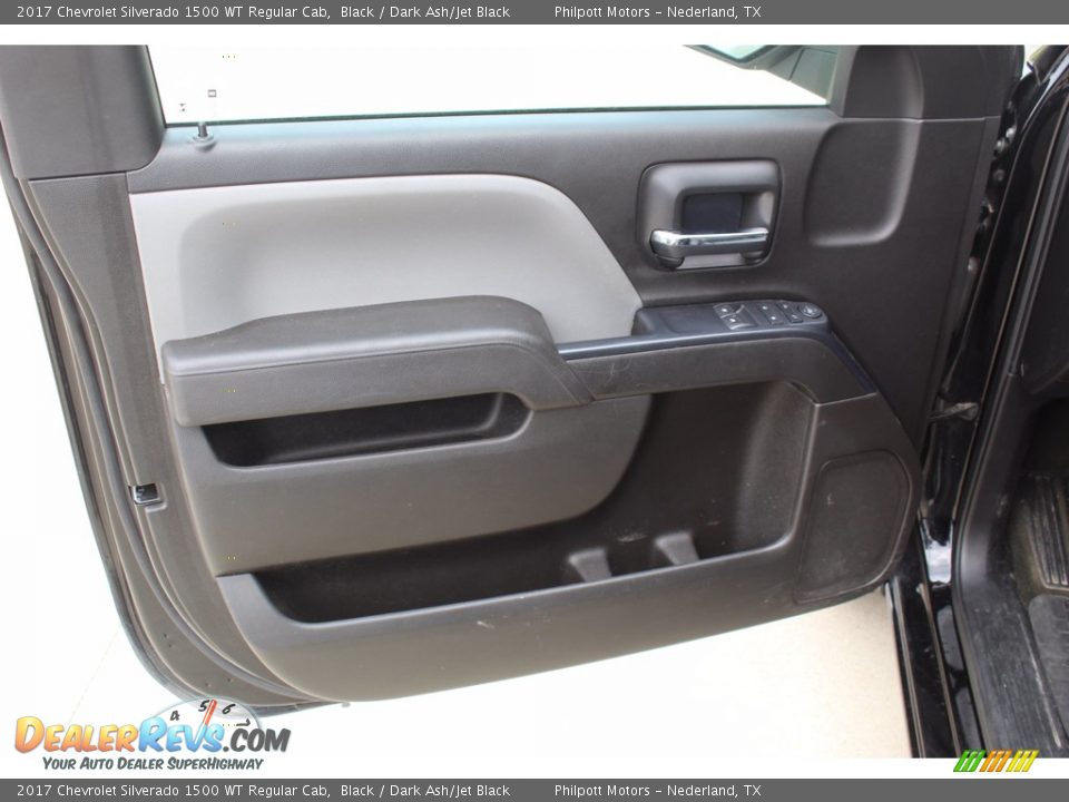 Door Panel of 2017 Chevrolet Silverado 1500 WT Regular Cab Photo #8