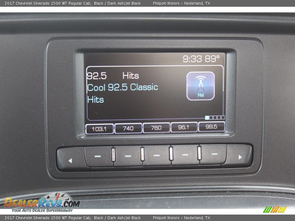 Controls of 2017 Chevrolet Silverado 1500 WT Regular Cab Photo #13