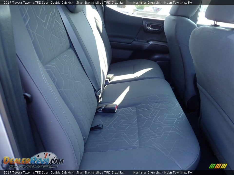 2017 Toyota Tacoma TRD Sport Double Cab 4x4 Silver Sky Metallic / TRD Graphite Photo #17