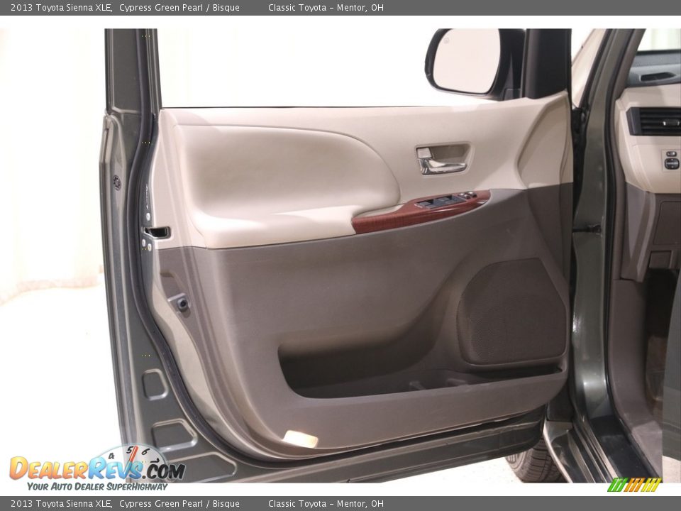 2013 Toyota Sienna XLE Cypress Green Pearl / Bisque Photo #4