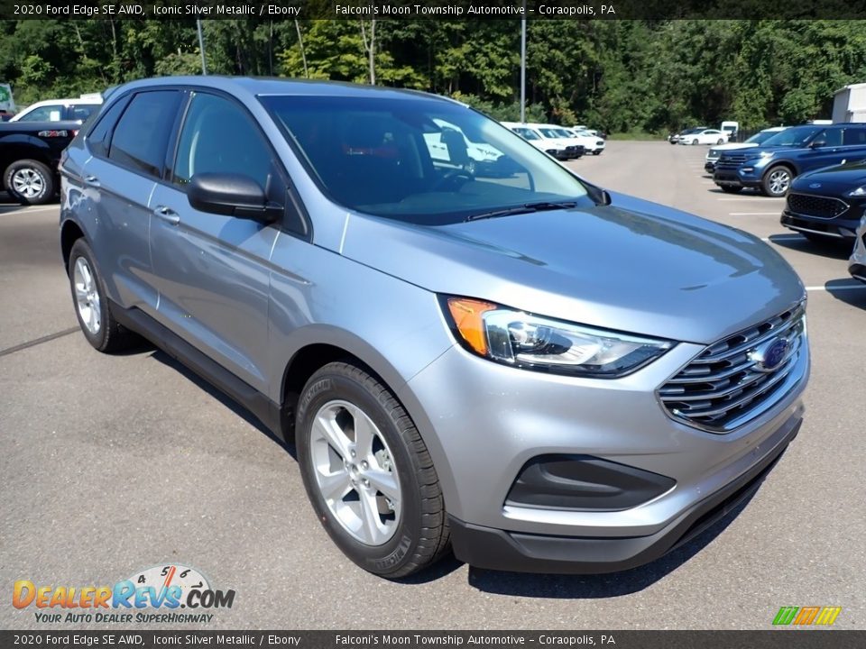 Front 3/4 View of 2020 Ford Edge SE AWD Photo #3