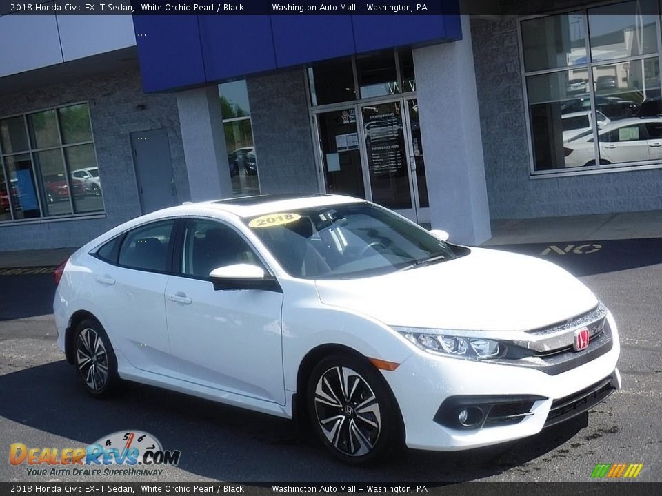 Front 3/4 View of 2018 Honda Civic EX-T Sedan Photo #1