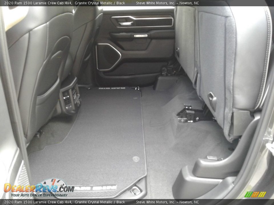 2020 Ram 1500 Laramie Crew Cab 4x4 Granite Crystal Metallic / Black Photo #14