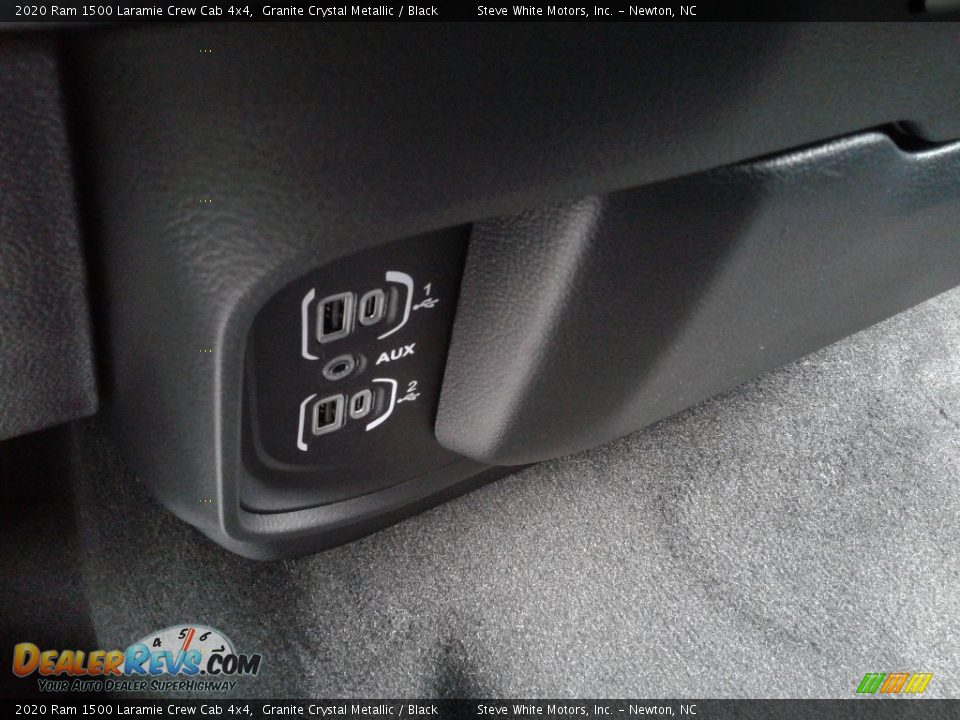 2020 Ram 1500 Laramie Crew Cab 4x4 Granite Crystal Metallic / Black Photo #26
