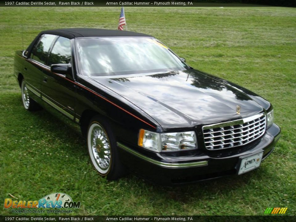 1997 Cadillac DeVille Sedan Raven Black / Black Photo #4