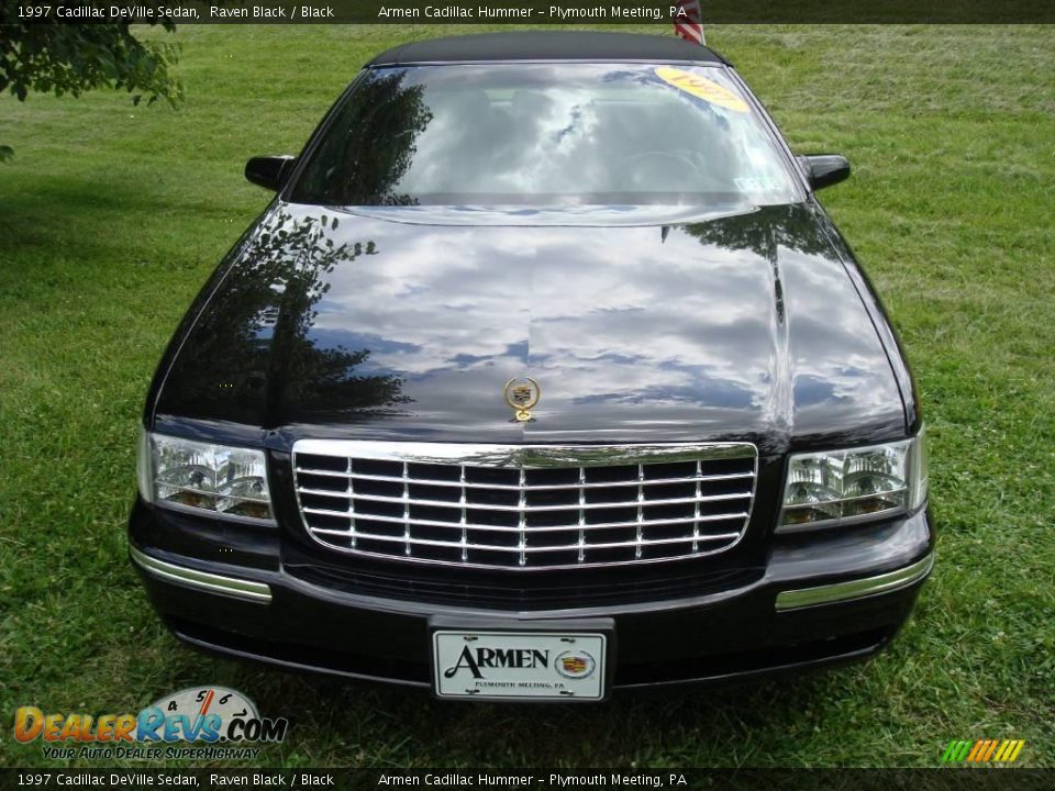 1997 Cadillac DeVille Sedan Raven Black / Black Photo #5