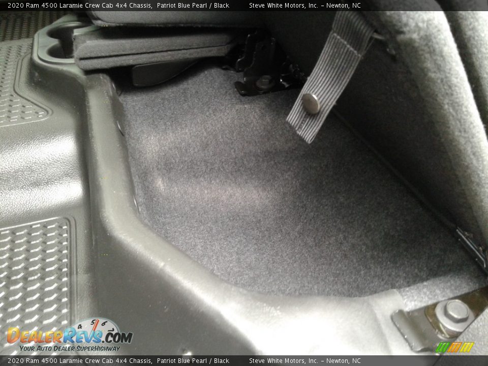 2020 Ram 4500 Laramie Crew Cab 4x4 Chassis Patriot Blue Pearl / Black Photo #14