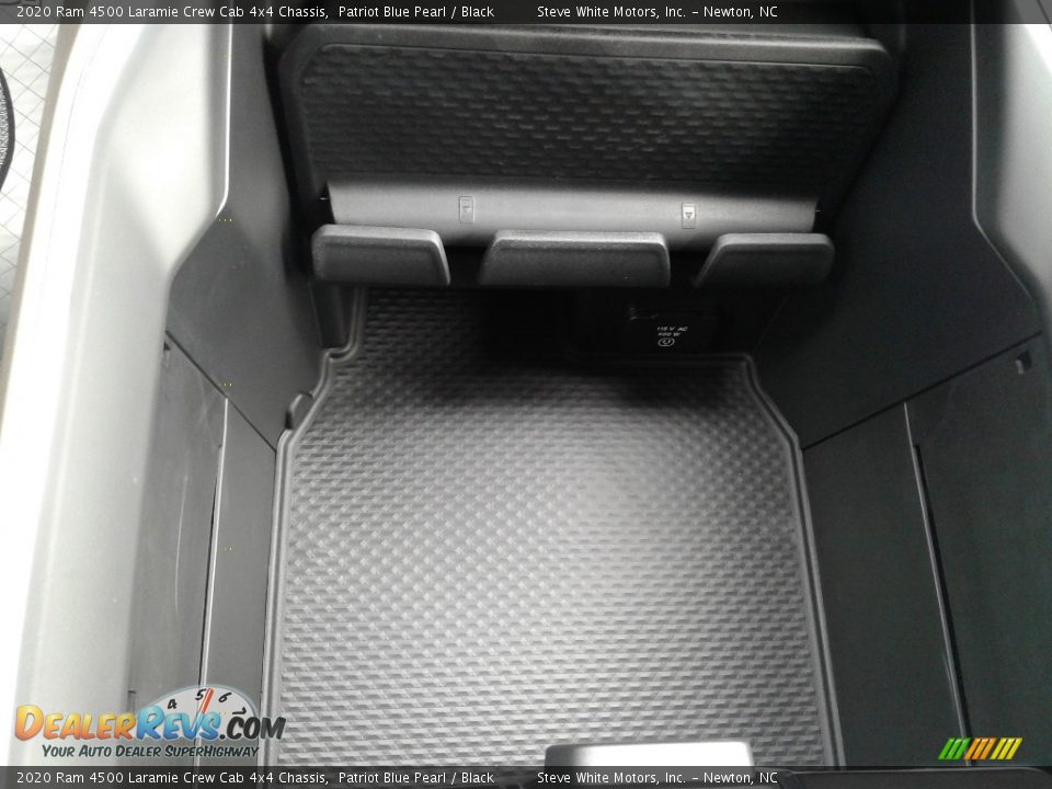 2020 Ram 4500 Laramie Crew Cab 4x4 Chassis Patriot Blue Pearl / Black Photo #29
