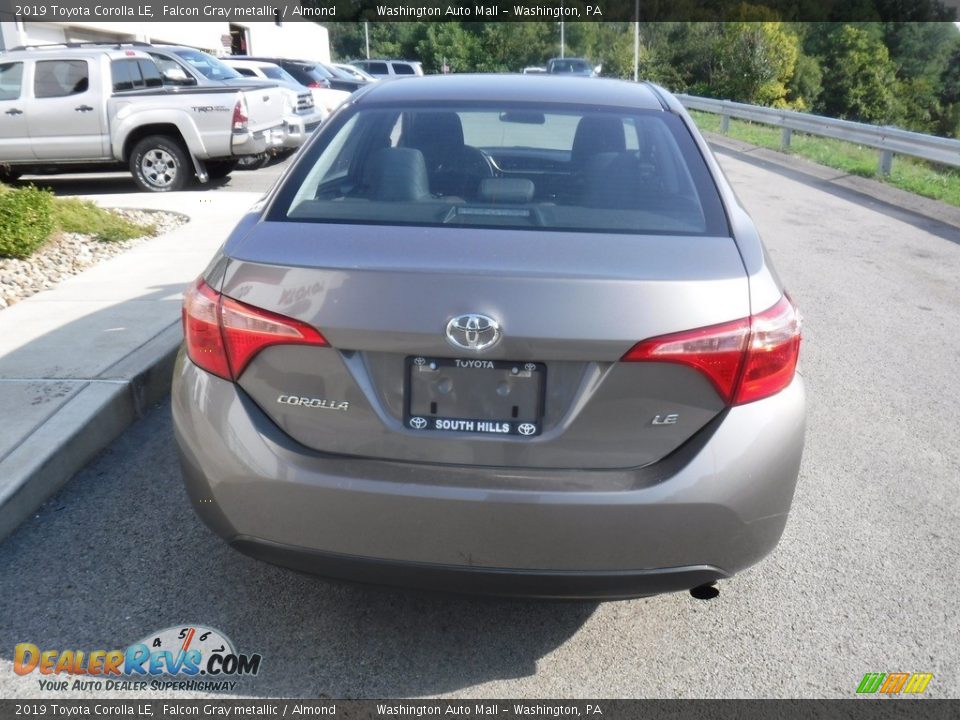 2019 Toyota Corolla LE Falcon Gray metallic / Almond Photo #14