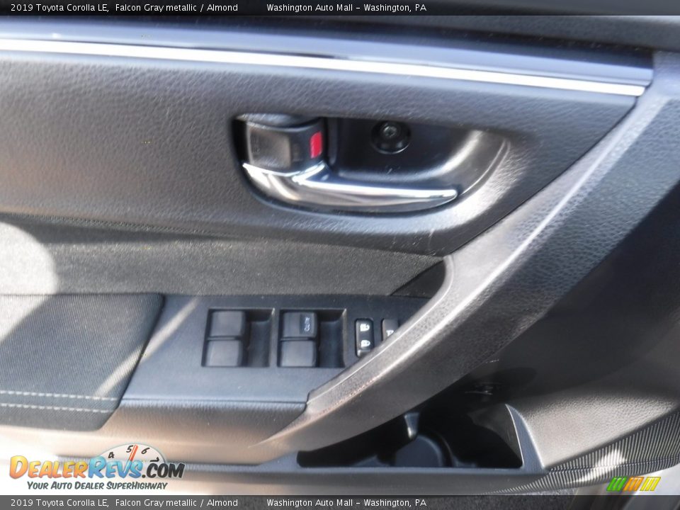 2019 Toyota Corolla LE Falcon Gray metallic / Almond Photo #18