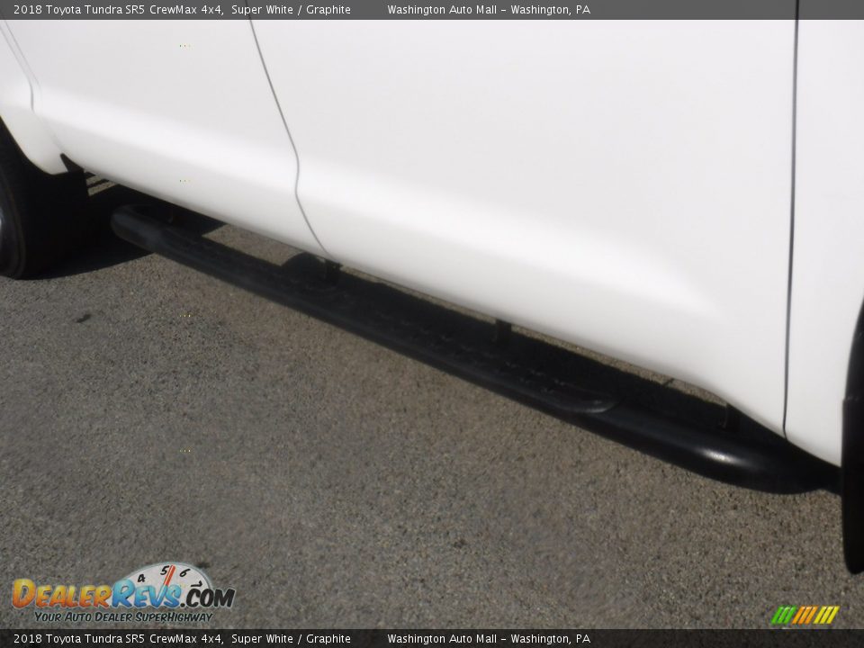 2018 Toyota Tundra SR5 CrewMax 4x4 Super White / Graphite Photo #10