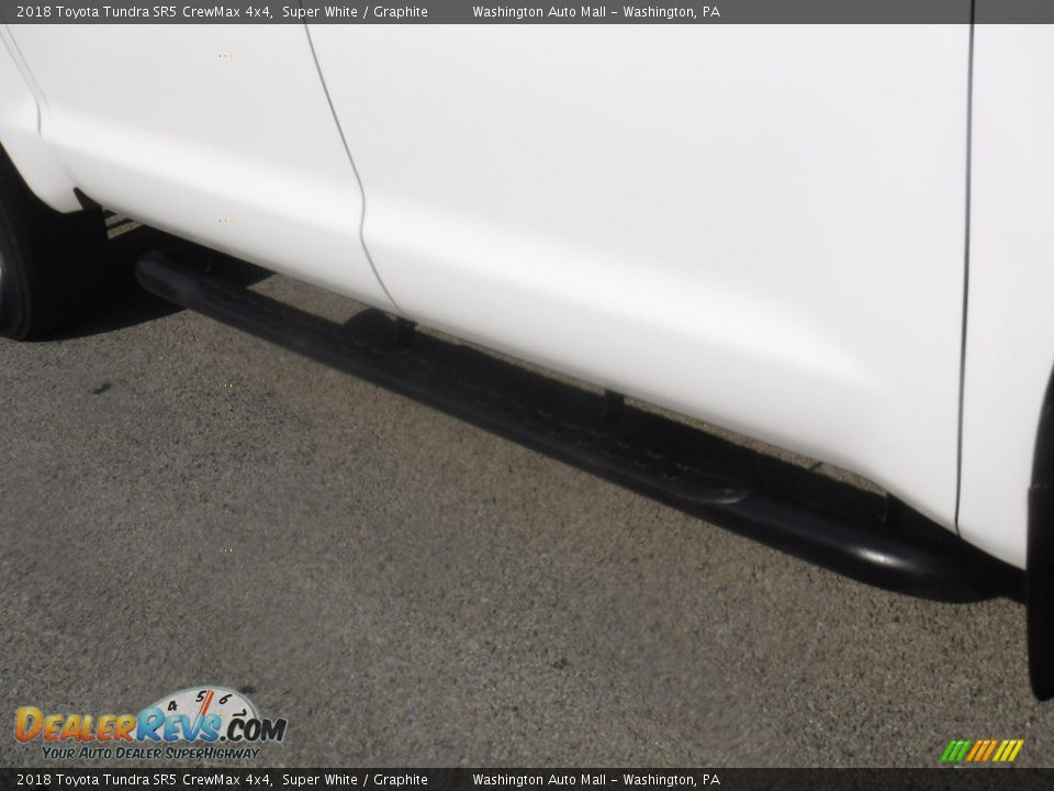 2018 Toyota Tundra SR5 CrewMax 4x4 Super White / Graphite Photo #10