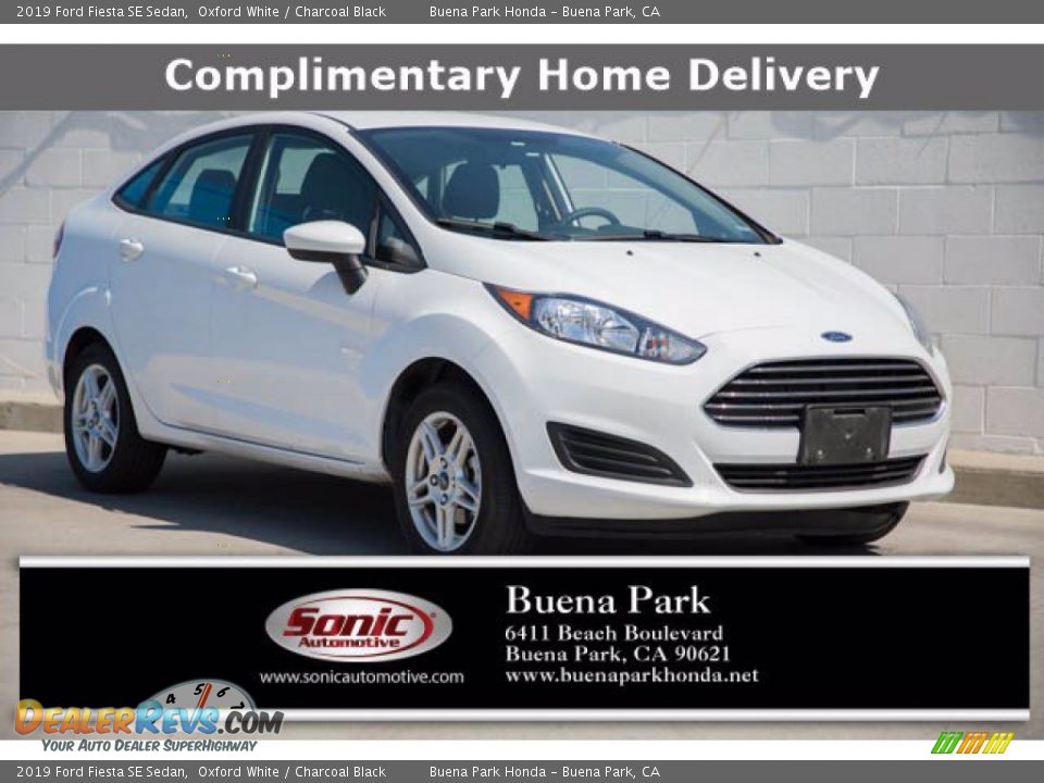 2019 Ford Fiesta SE Sedan Oxford White / Charcoal Black Photo #1