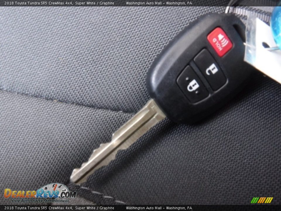 2018 Toyota Tundra SR5 CrewMax 4x4 Super White / Graphite Photo #25